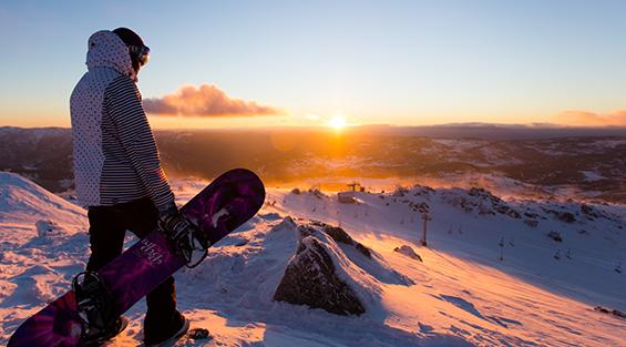 Jindabyne snowboarder - image credit: Perisher