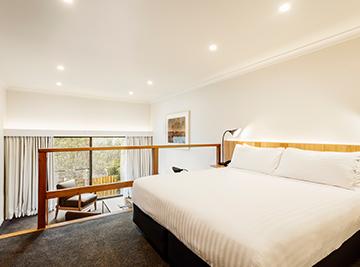 Split Level King Room, Cradle Mountain Hotel, Tas