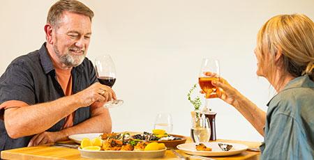 Tides Kitchen and Bar couple dining