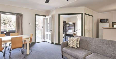 Bathurst Panorama Cabin living area