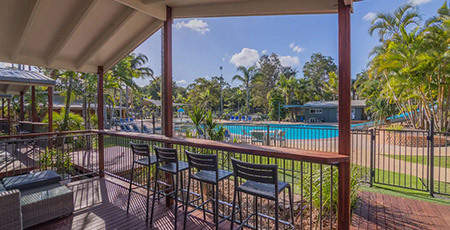 NRMA Blue Dolphin Yamba 3 bedroom villa deck