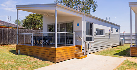 Dubbo three bedroom cabin exterior