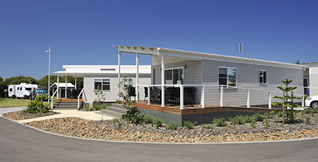 Stockton Beach Breakwall Villa Accessible exterior