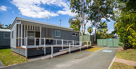 Courtside Family Cabin - access friendly, Treasure Island Resort