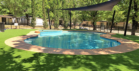 Swimming pool at NRMA Bright Holiday Park
