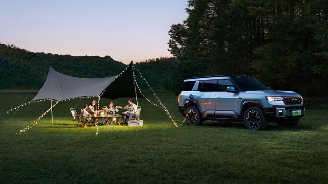 Denza B8 camping and powering tent lights