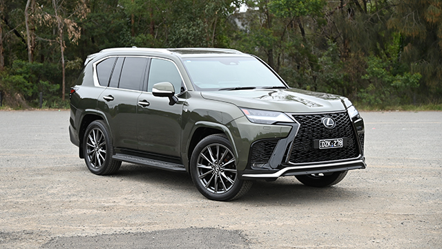 Lexus LX 700h F Sport