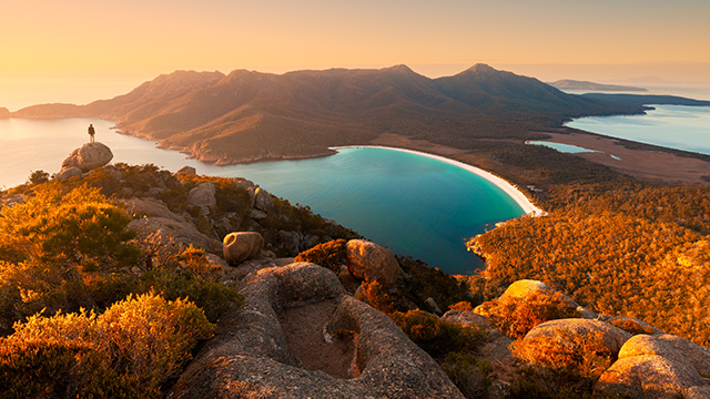 Wineglass Bay sunset in Freycinet National Park