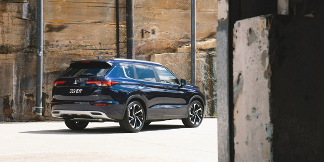 Rear view of a 2022 Mitsubishi Outlander Slide 1