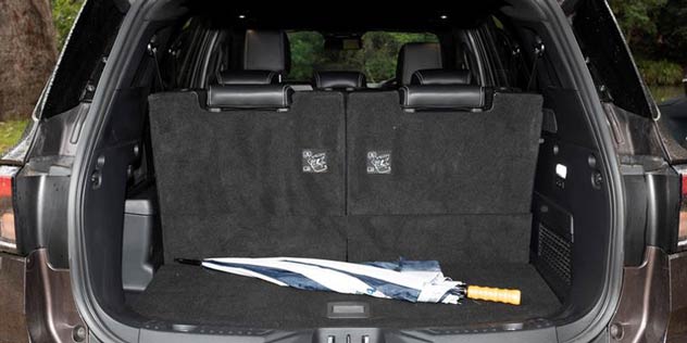 Ford Everest Platinum boot space