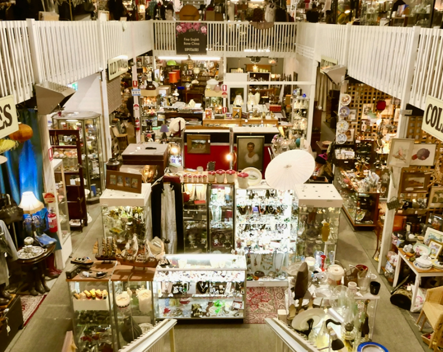 antiques-centre-victory-theatre-nsw-900x715 Slide 1