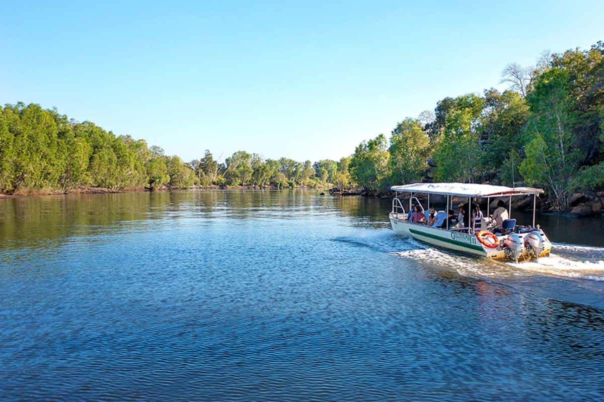 boat-cruise-on-river-guluyambi-nt-1200x800 Slide 5