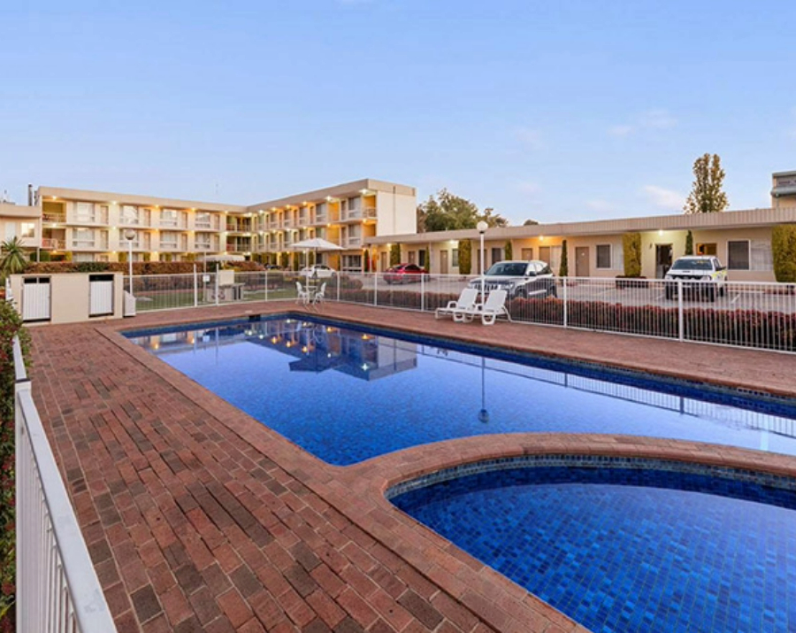 breakfree-best-western-queanbeyan-nsw-900x715 Slide 3