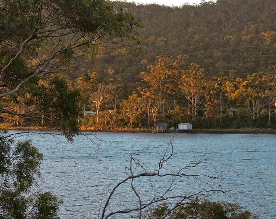 eaglehawk-bay-tas-900x715 Slide 3