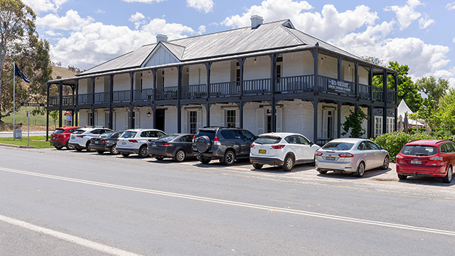 The Sir George Hotel in Jugiong