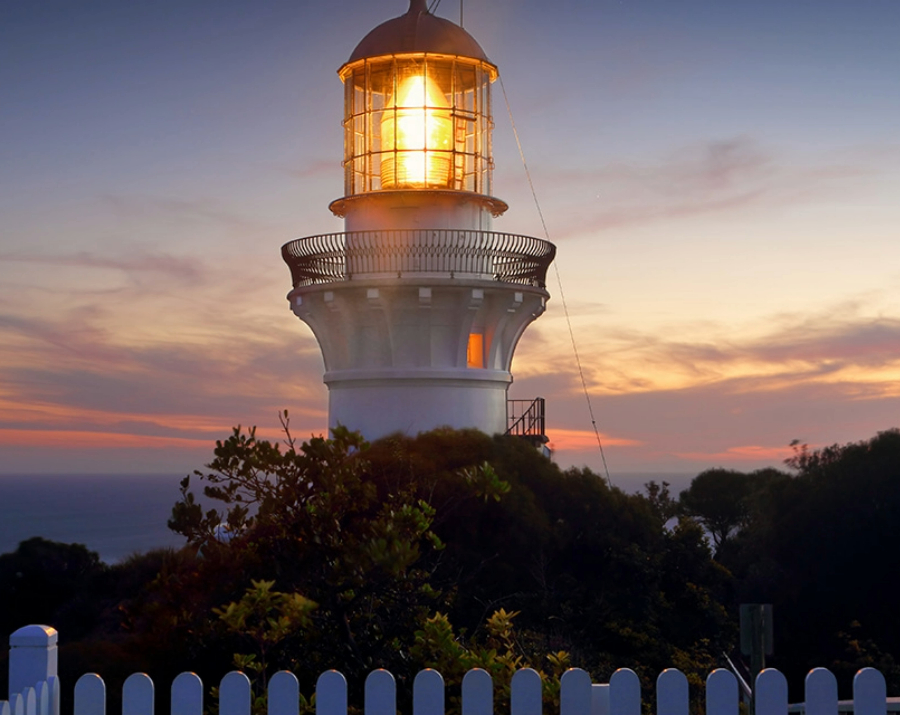 sugarloaf-point-lighthouse-nsw-900x715 Slide 3