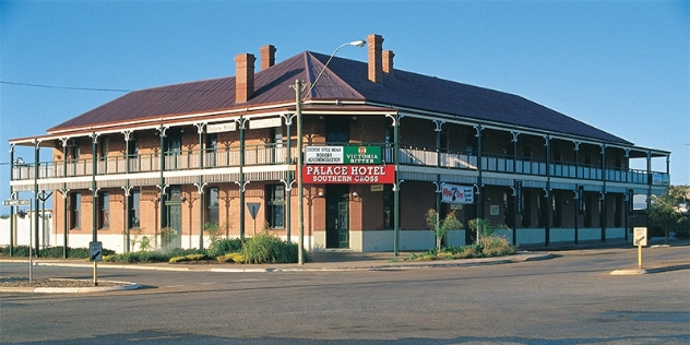 the palace hotel Southern Cross WA