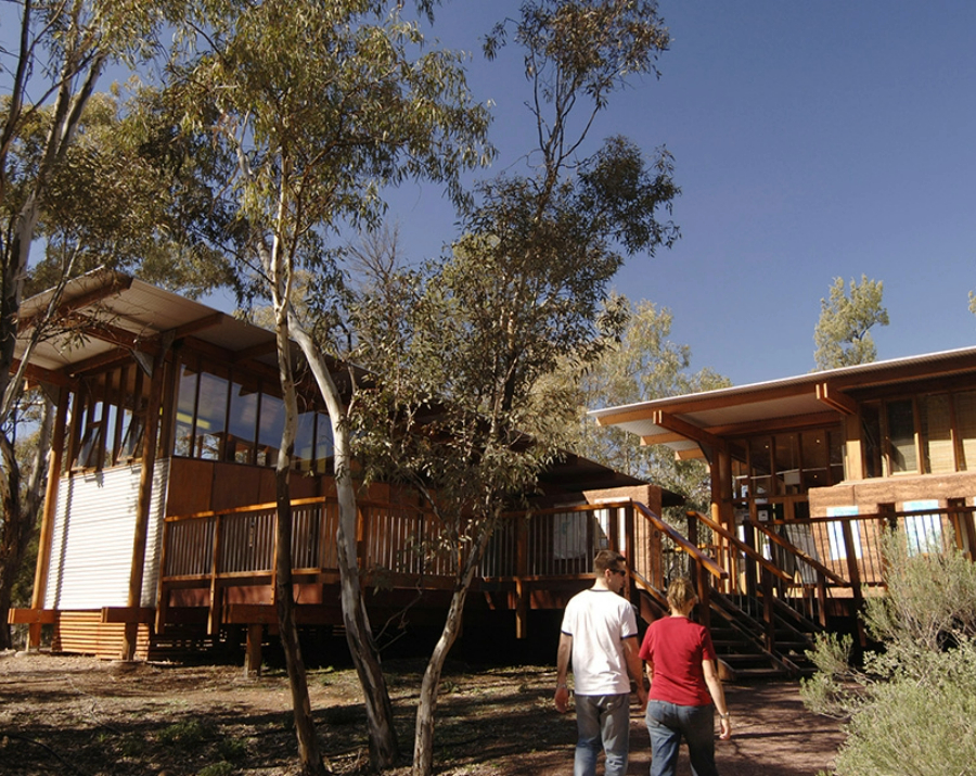 wilpena-pound-visitor-centre-sa-900x715 Slide 2