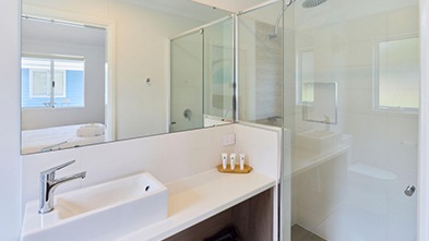 Cervantes Studio Bathroom